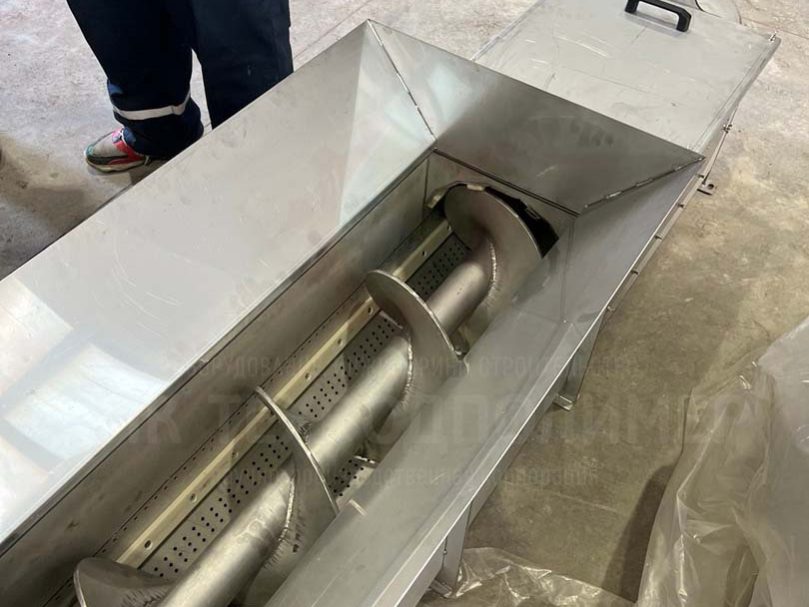 %name Шнековое оборудование — ключевой элемент производства сыпучих материалов.